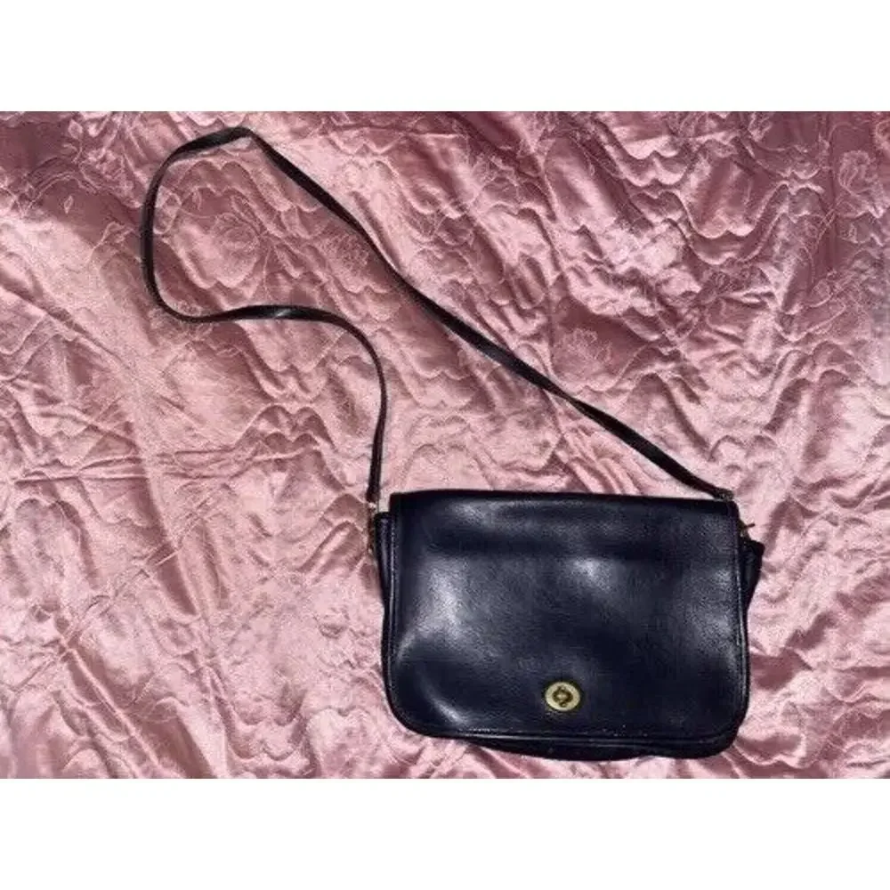 Coach vintage pocket